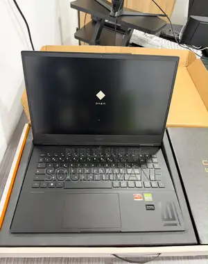 Ordinateur portable HP Omen 16 16GB AMD Ryzen 7 SSD 512GB