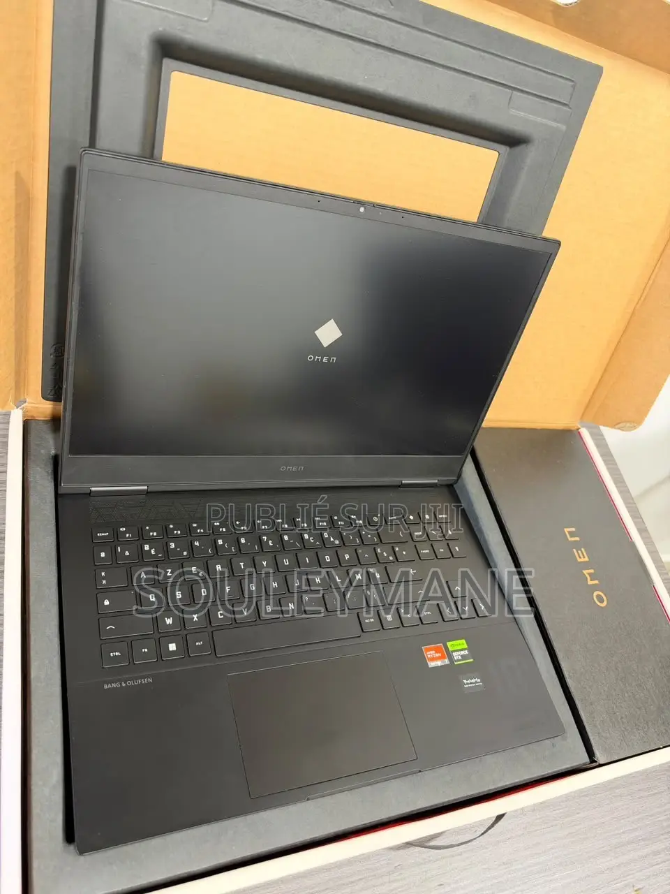Ordinateur portable HP Omen 16 16GB AMD Ryzen 7 SSD 512GB
