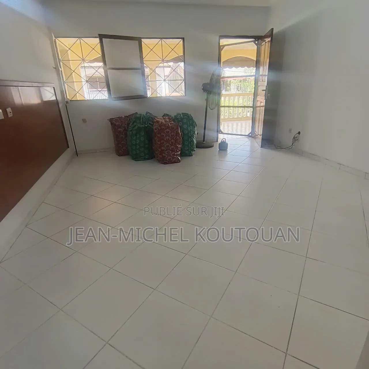 5chbre Duplex dans Immobilier Express, Cocody à Louer