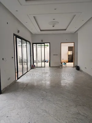 7chbre Duplex dans Immobilier Express, Cocody à Vendre