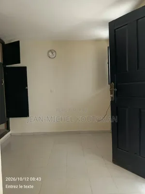 1chbre Appartement dans Immobilier Express, Cocody à Louer