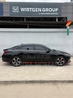 Hyundai Elantra 2022 Noir