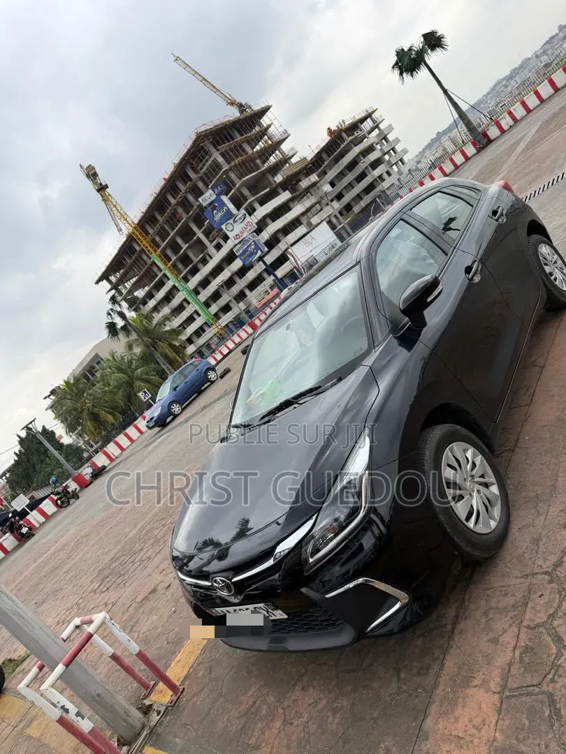 Toyota Starlet 2024 Noir