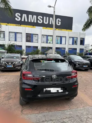 Toyota Starlet 2024 Noir