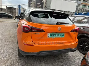MG ZS 2025 Orange