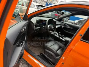 MG ZS 2025 Orange
