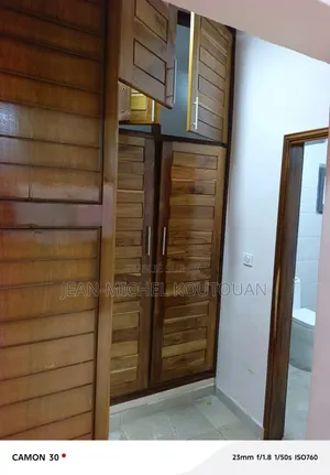 4chbre Duplex dans Immobilier Express, Cocody à Louer