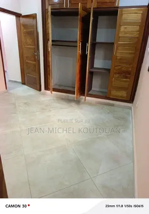 4chbre Duplex dans Immobilier Express, Cocody à Louer