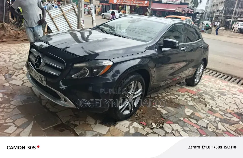 Mercedes-Benz GLA 250 2016 Gris