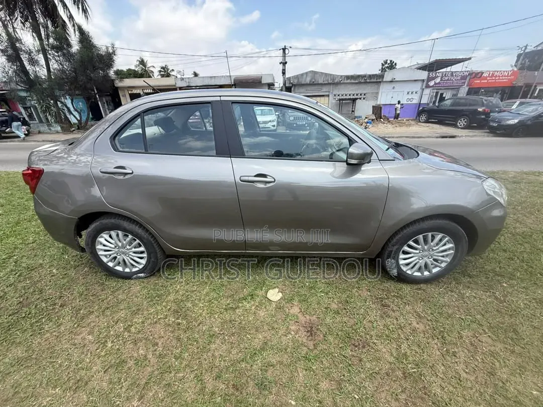 Suzuki Dzire 2023 Gris
