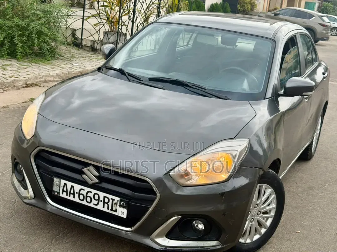 Suzuki Dzire 2024 Gris