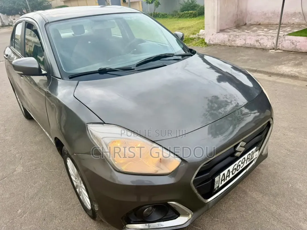 Suzuki Dzire 2024 Gris