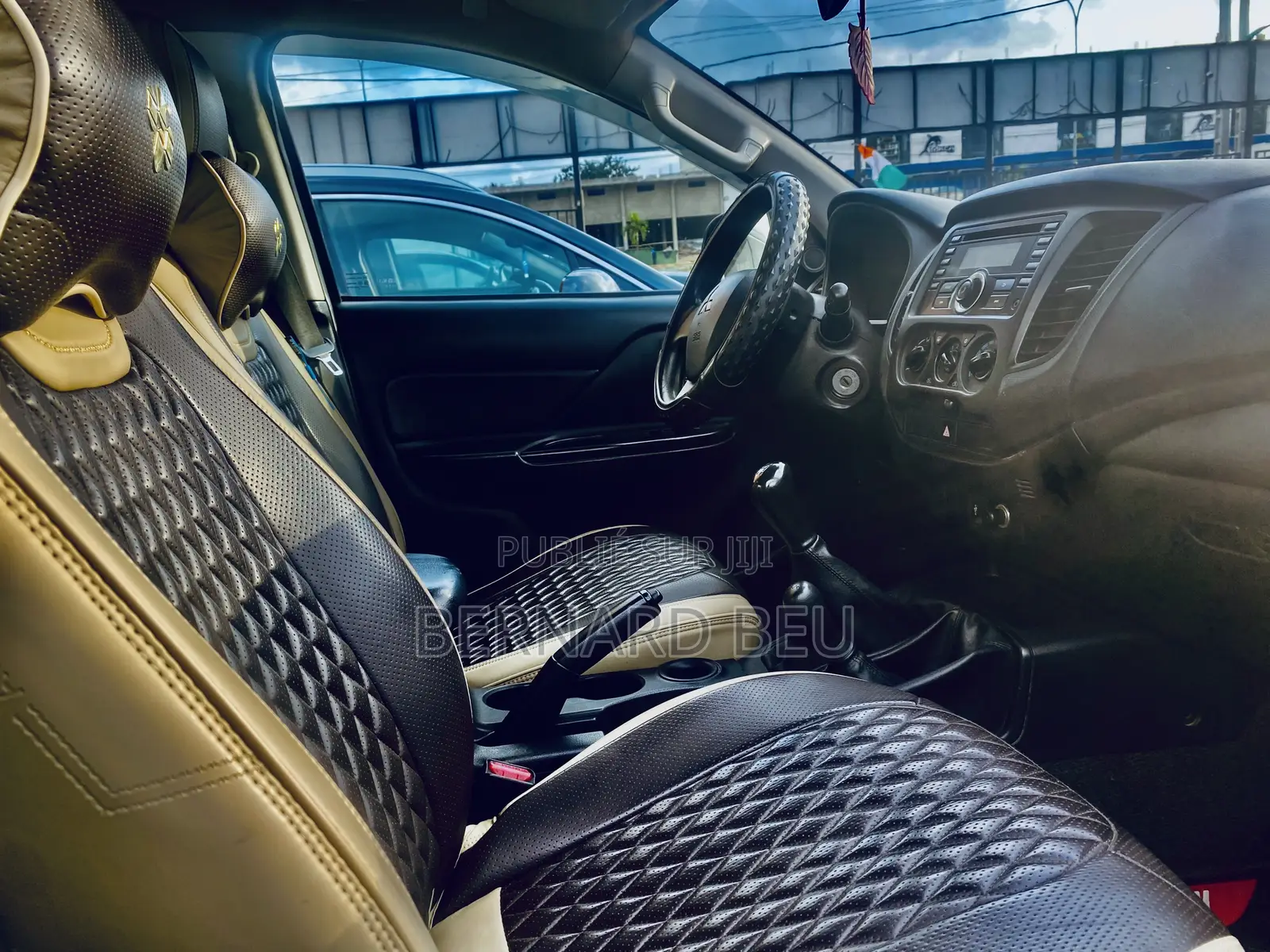 Mitsubishi L200 2022 Noir