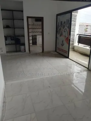 2chbre Appartement dans Immobilier Express, Cocody à Vendre