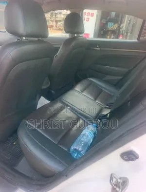 Hyundai Elantra 2017 Blanc