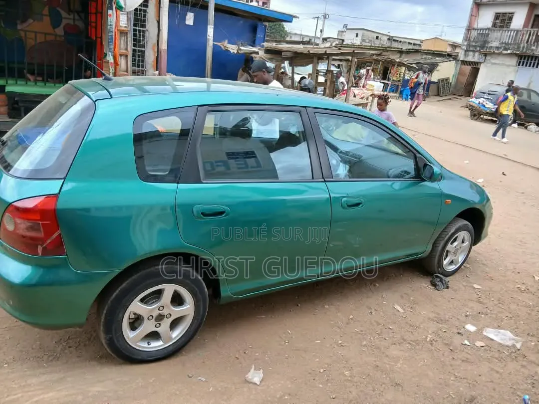 Honda Civic 2006 Bleu