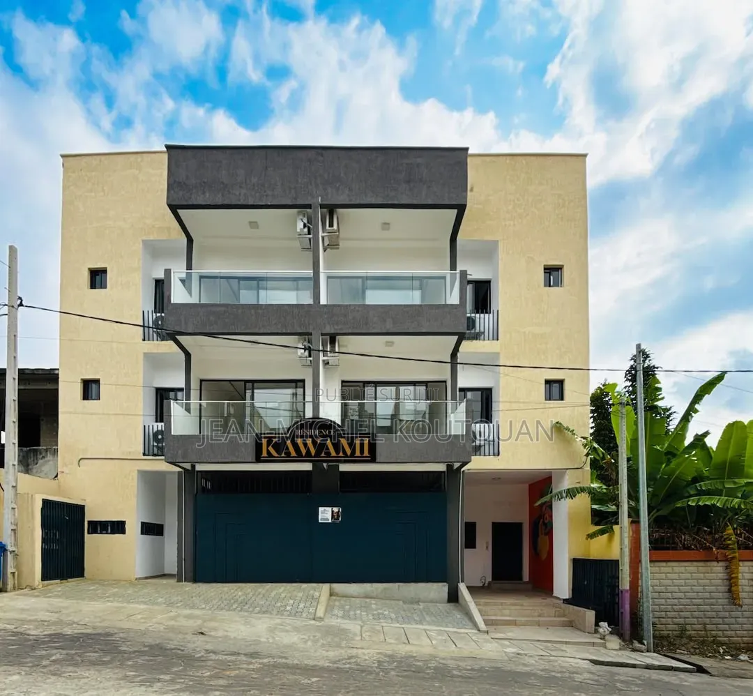 Meublé 2chbre Appartement dans Immobilier Express, Cocody à Louer