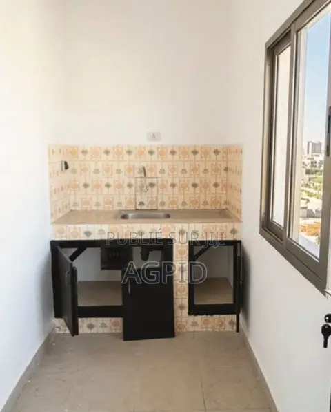 1chbre Appartement dans Appartement De 2, Bingerville à Louer