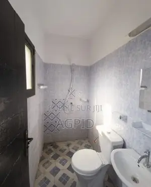 1chbre Appartement dans Appartement De 2, Bingerville à Louer