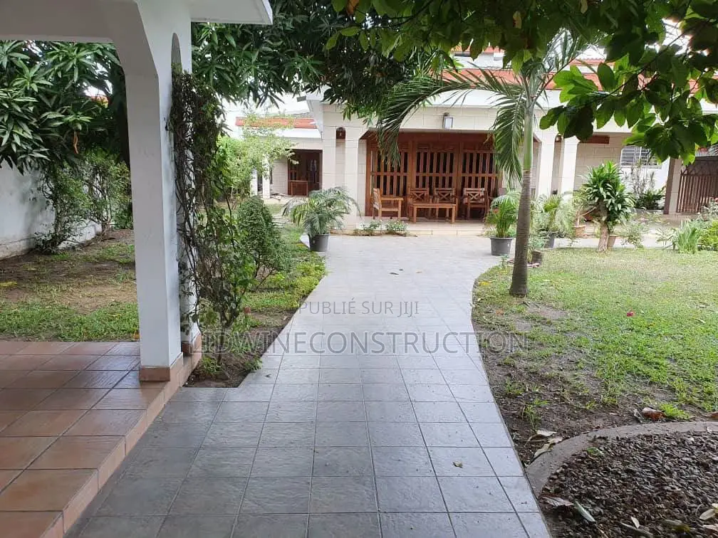Meublé 4chbre Villa dans Treichville à Vendre