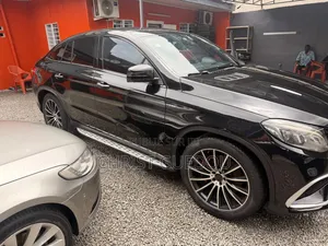 Mercedes-Benz GLE-Class 2018 Noir