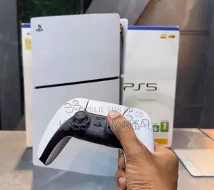 PS5 SLIM Standard Neuf Avec Carton Prix : 250.000 CFA Garanti 1An