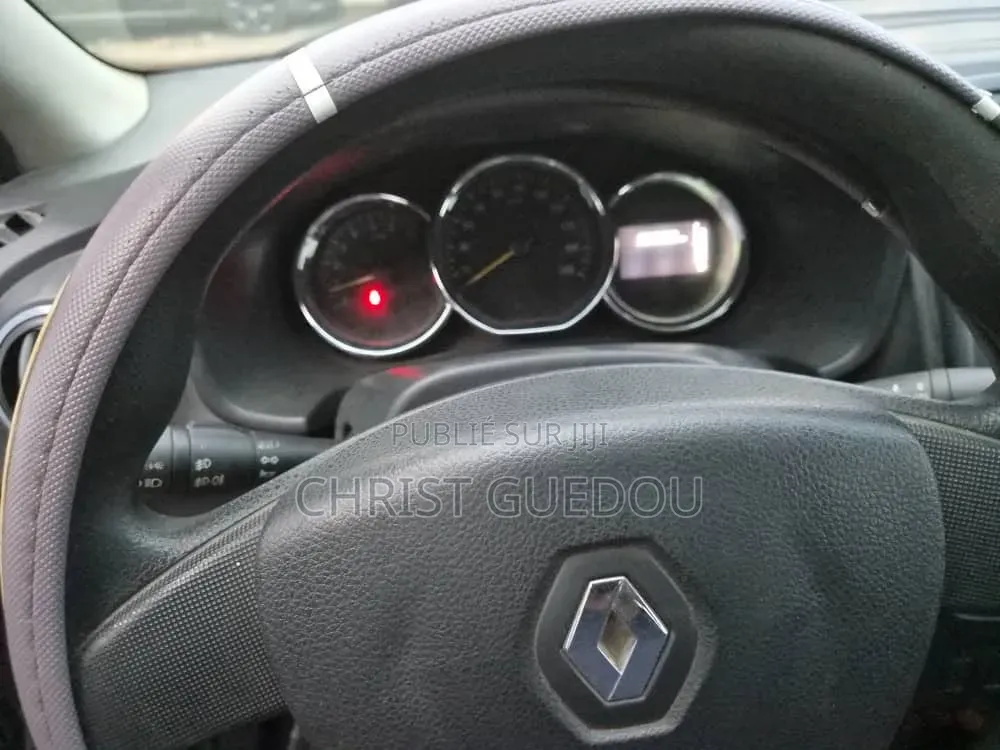 Renault Logan 2014 Gris
