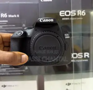 Canon Eos 2000d