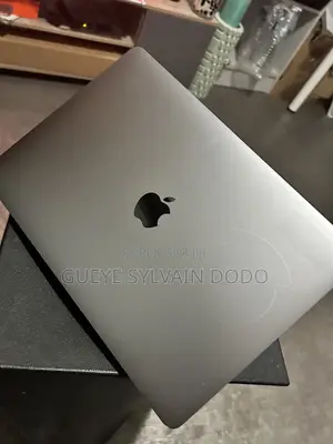 Ordinateur portable Apple MacBook Pro 2020 16GB Intel Core 7 SSD 1T