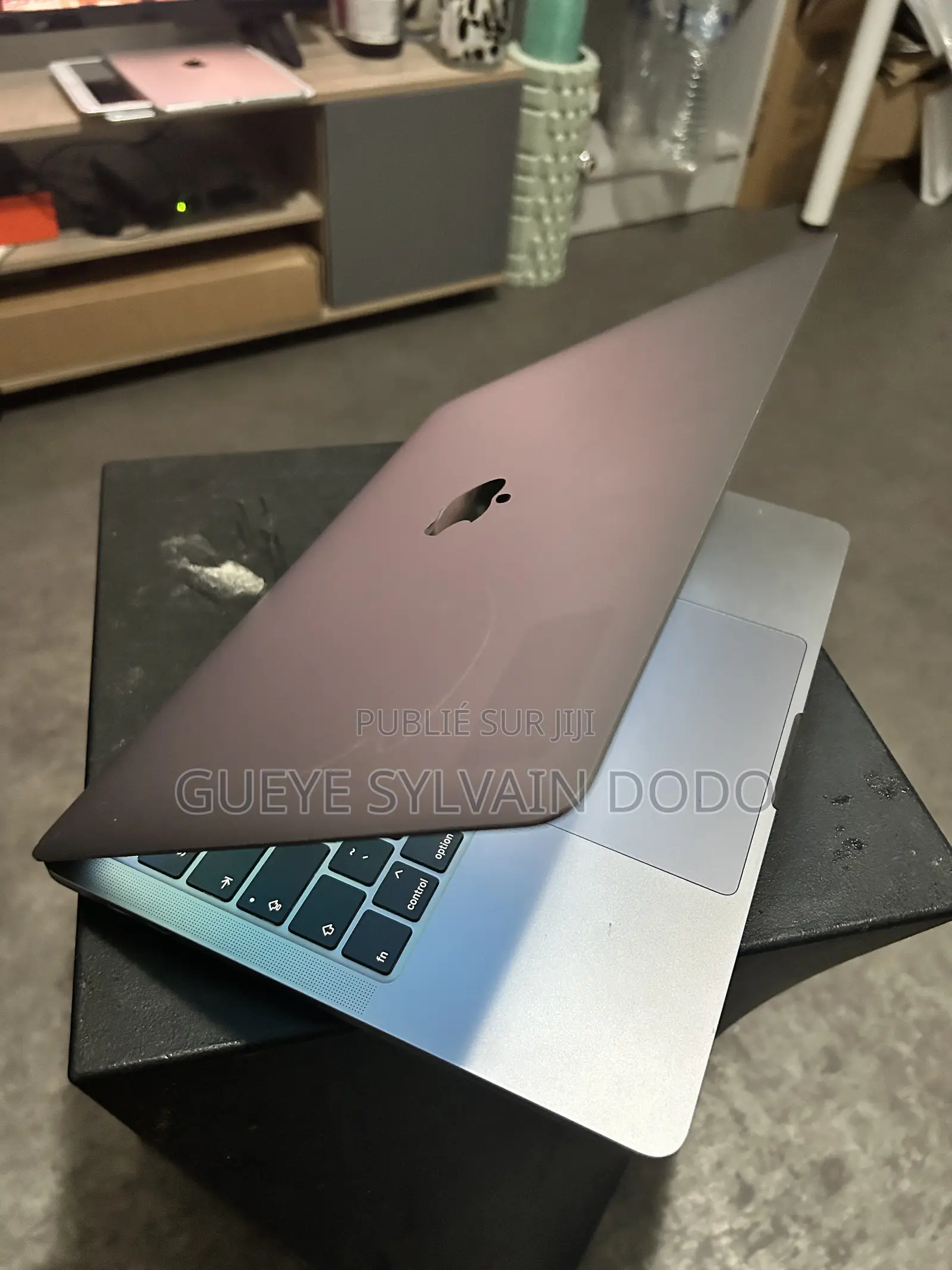 Ordinateur portable Apple MacBook Pro 2020 16GB Intel Core 7 SSD 1T