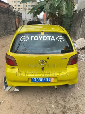 Toyota Yaris 2015 Jaune