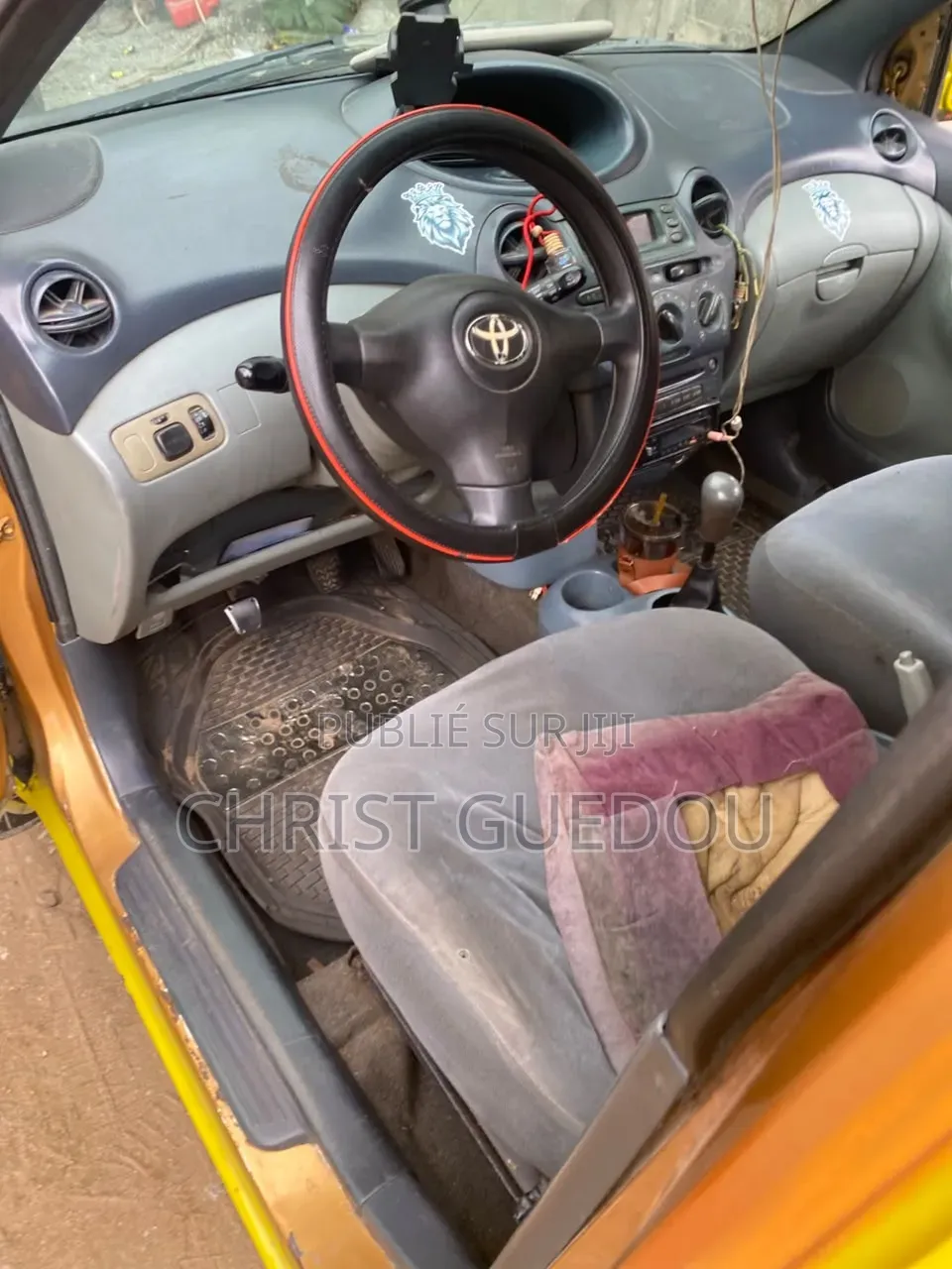 Toyota Yaris 2015 Jaune