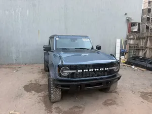 Ford Bronco 2024