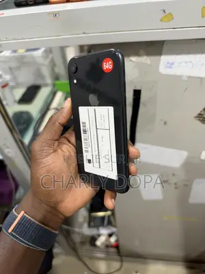 Apple iPhone 11 64 GB Noir