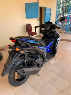 Nouveau Yamaha 2026 Gris