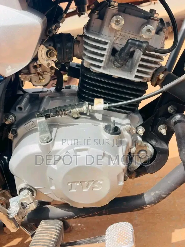 Nouveau TVS HLX 125 2025 Bleu