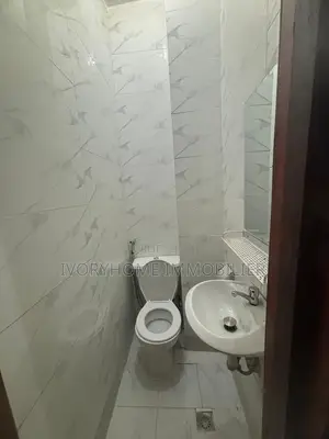 1chbre Appartement dans Cocody à Louer