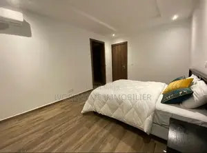 3chbre Appartement dans Cocody à Louer