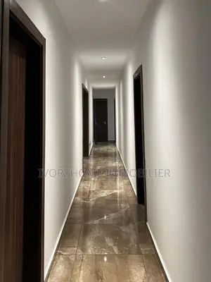 3chbre Appartement dans Cocody à Louer