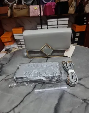 Pochette 2 en 1