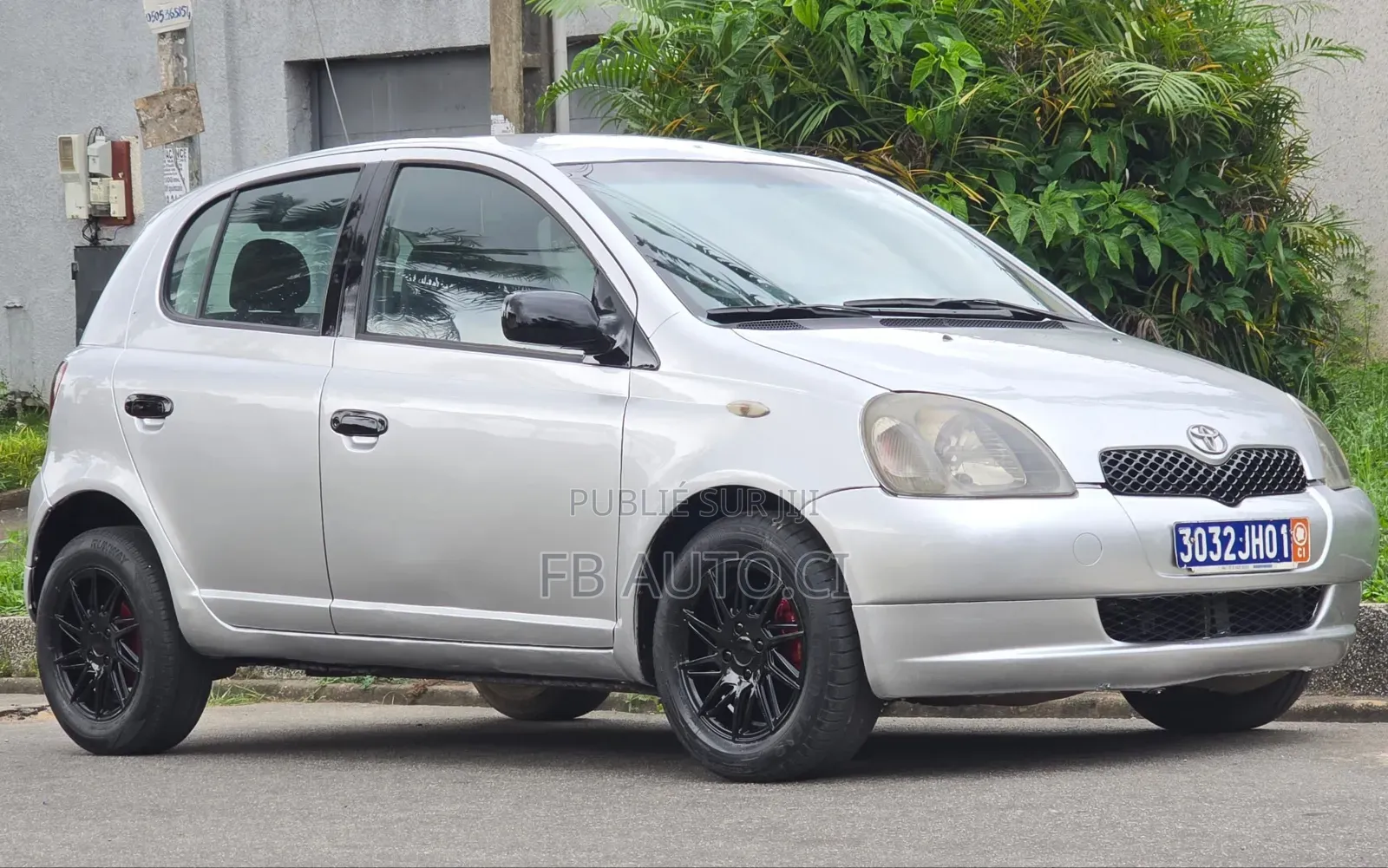 Toyota Yaris 1.4 2002 Gris