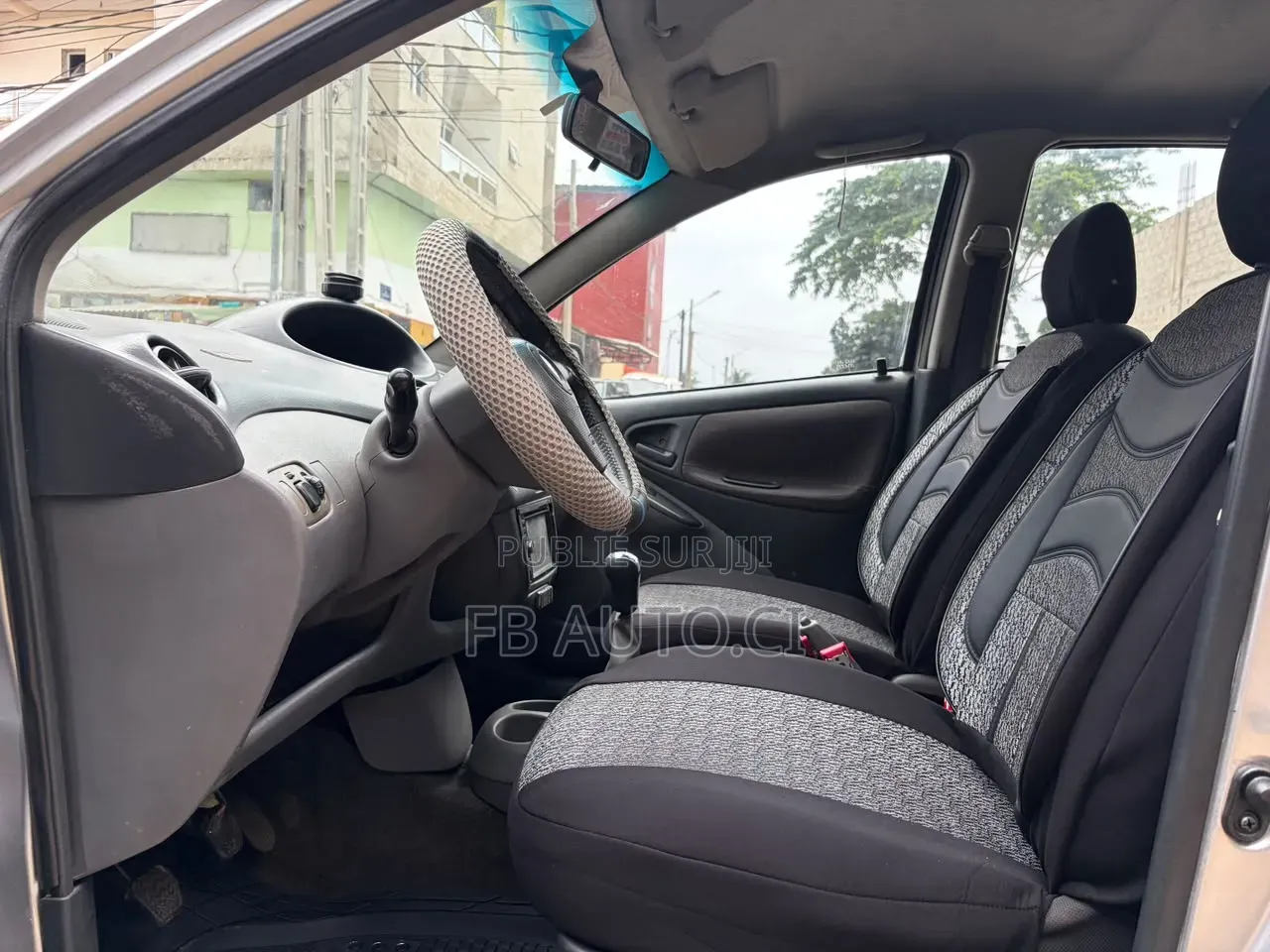 Toyota Yaris 1.4 2002 Gris