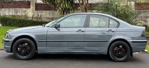 BMW 318i 2002 Gris