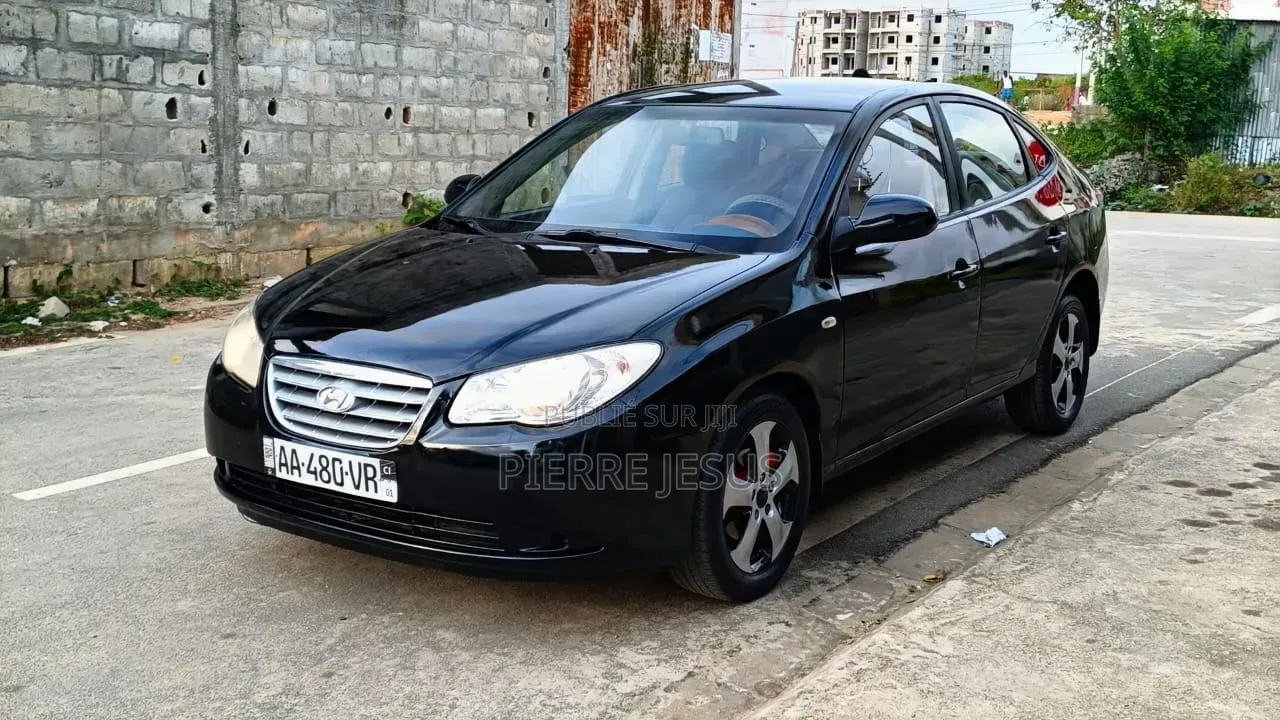 Hyundai Elantra Limited 2012 Noir