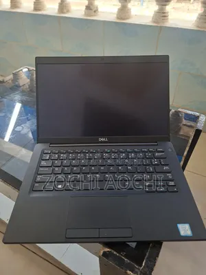 Ordinateur portable Dell Latitude 7390 16GB Intel Core i5 SSD 500GB