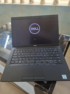 Ordinateur portable Dell Latitude 7390 16GB Intel Core i5 SSD 500GB