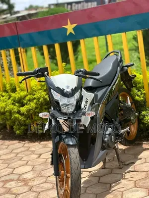 Nouveau Suzuki 2026 Gris