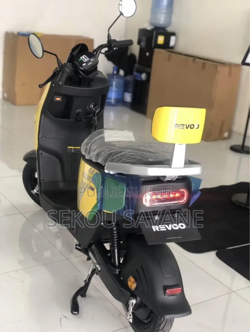 Nouveau Revoo A10 2025 Jaune