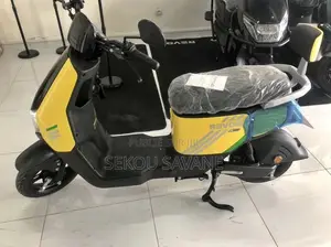 Nouveau Revoo A10 2025 Jaune