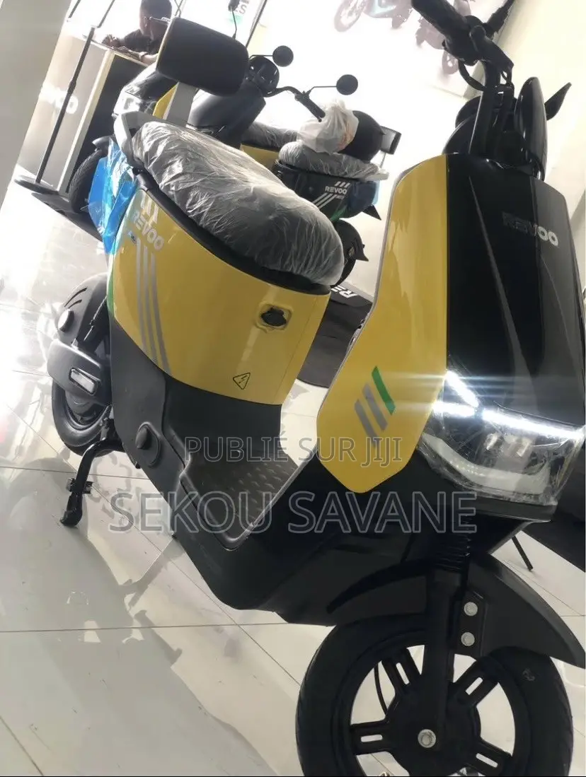 Nouveau Revoo A10 2025 Jaune